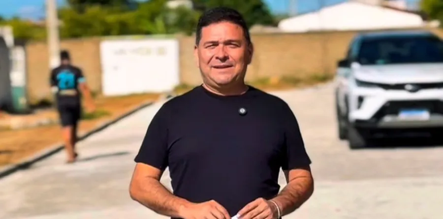 Ministério Público processa prefeito por nomear esposa secretária e ela fazer curso durante expediente